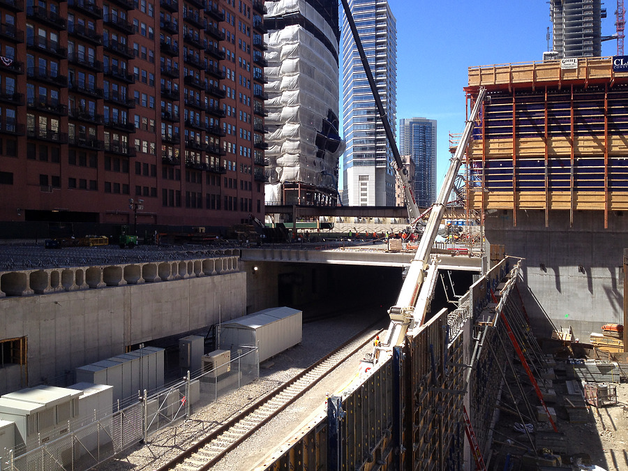 150 North Riverside by Daniel Kieckhefer