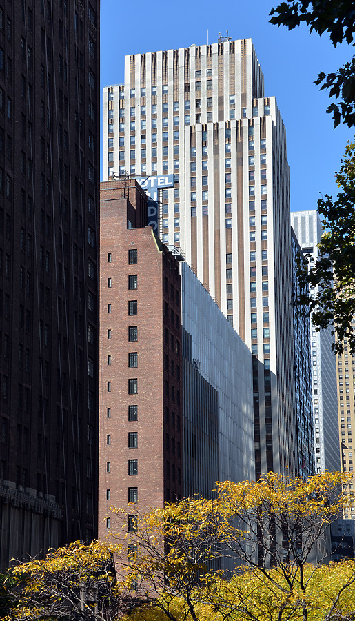 Daily News Building by John Cahill