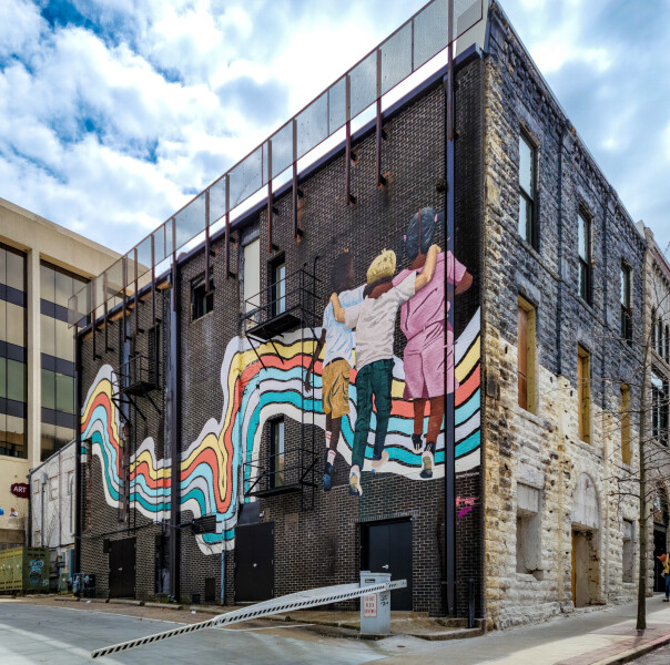 32 North Block Avenue