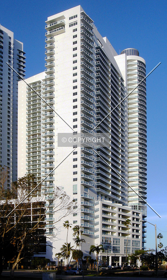 1800 Club by Jorge Molina