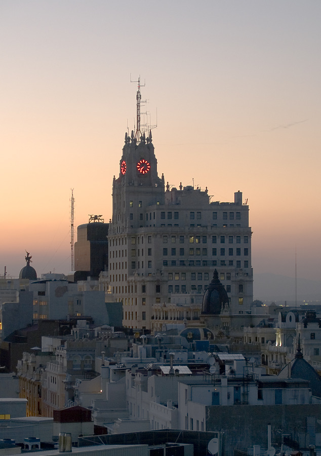 Telefonica Building by Cesar Serrano