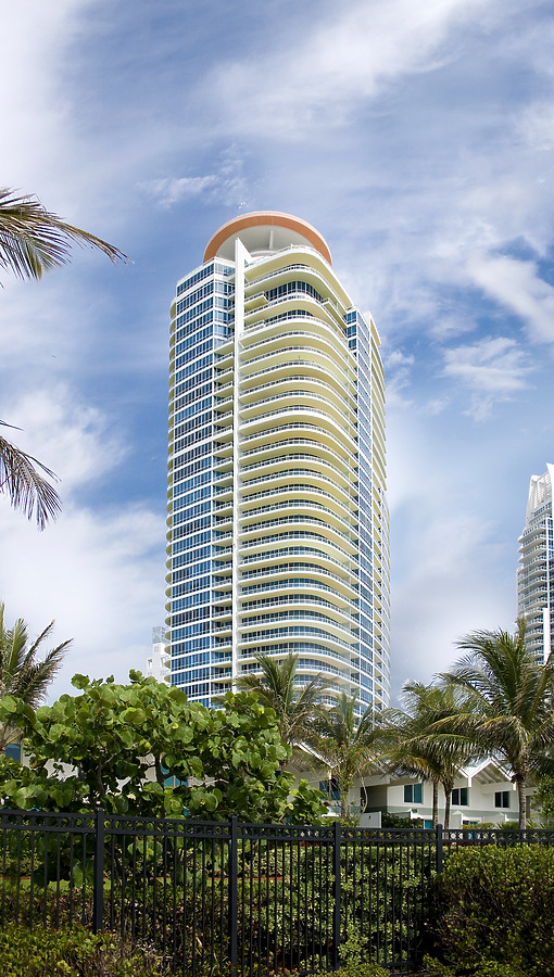 Continuum on South Beach, South Tower by Jim Schwartz