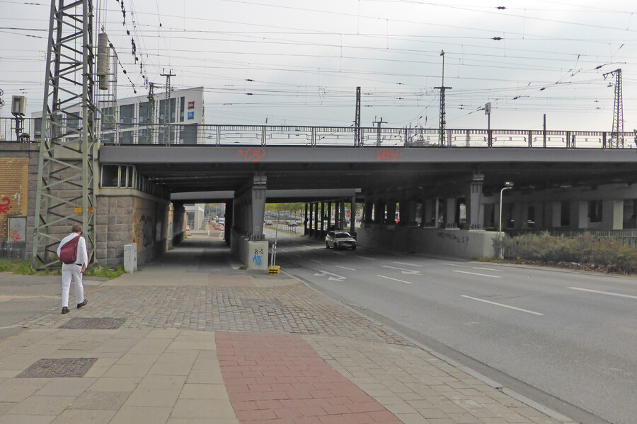 Eisenbahnbrücke Amsinckstraße