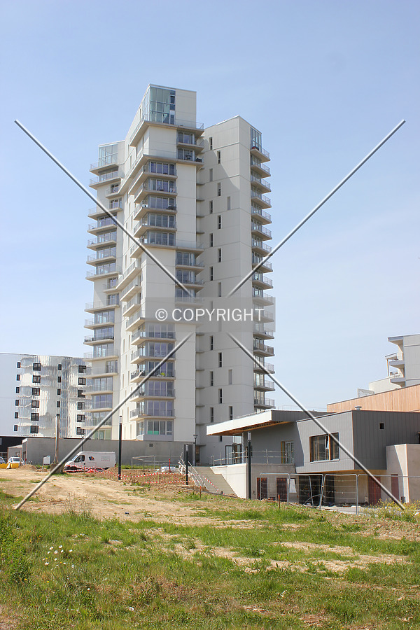 Le Chromosome by Florian Barbier