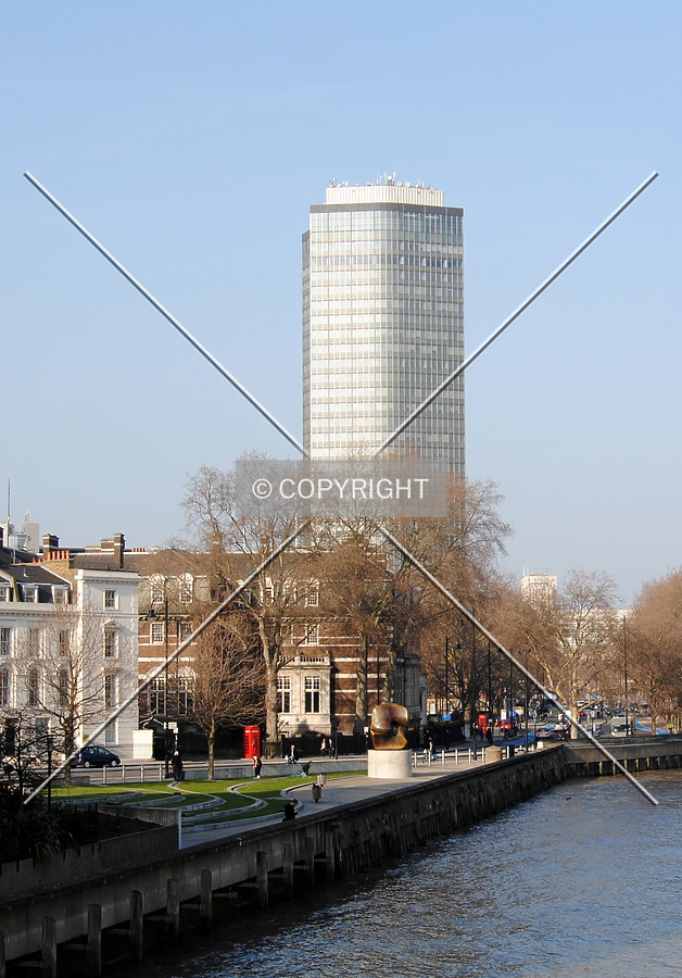 Millbank Tower by Rodney Gunn
