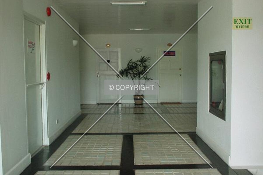 Central Waterfront Suites Hotel