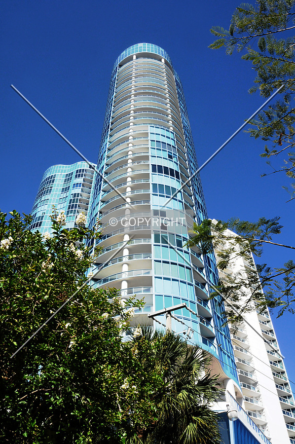 Las Olas River House by Jorge Molina