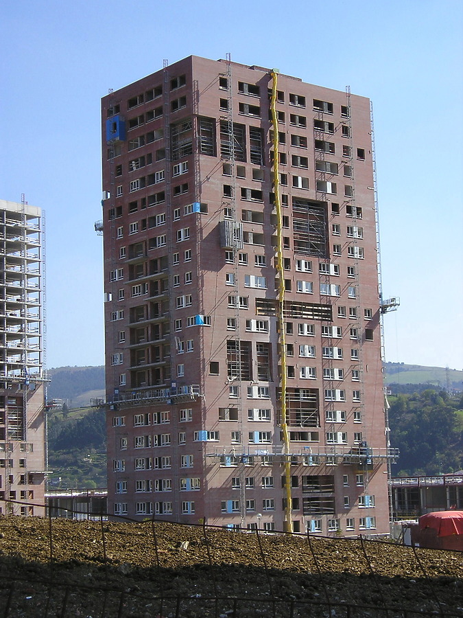 Torre VIII by Mikel Allende