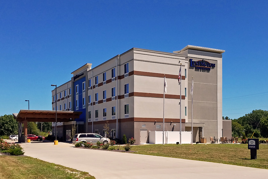 Lexington Inn & Suites - Effingham by Ryan Hildebrand