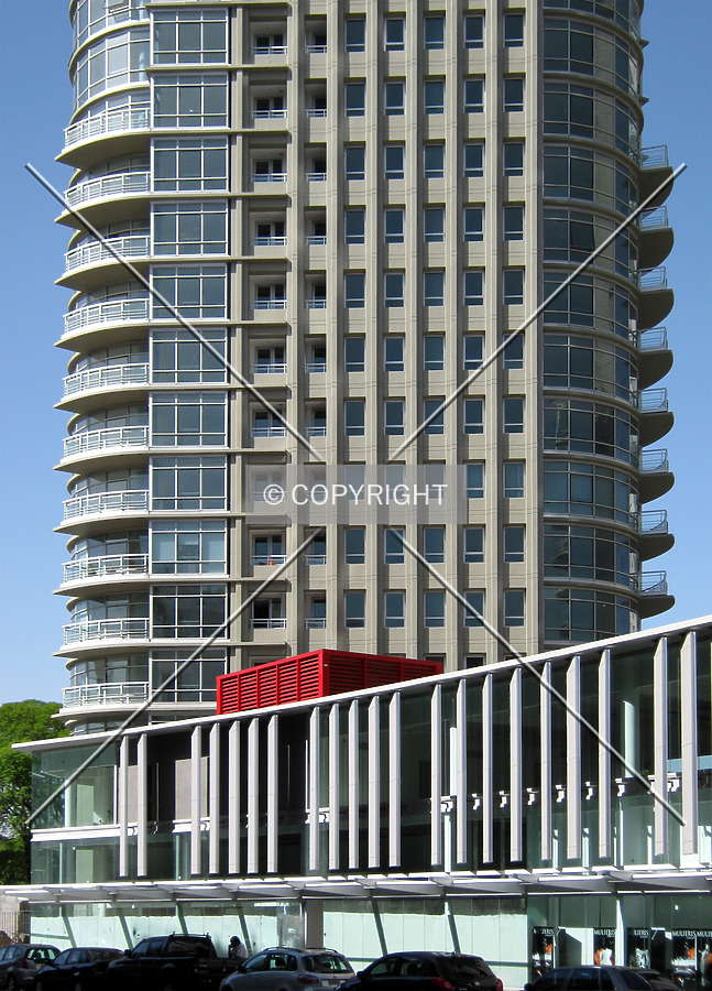 Mulieris torre Norte by Maximiliano Buono