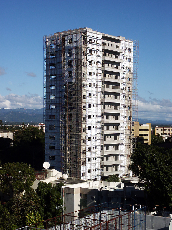 Duarte/De la Concha Apartamentos by Daniel Kieckhefer