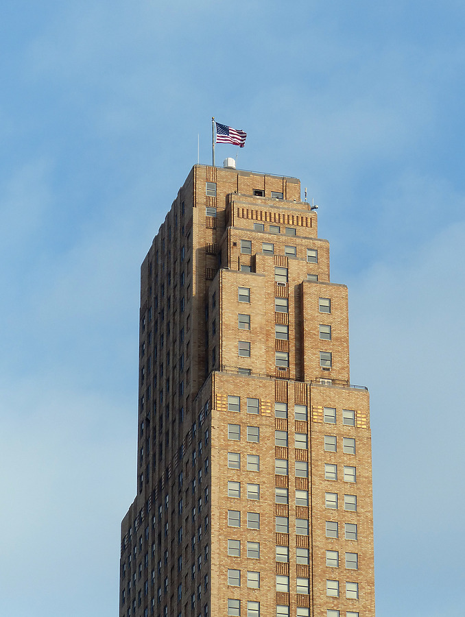 Carew Tower by Nate Lindsey