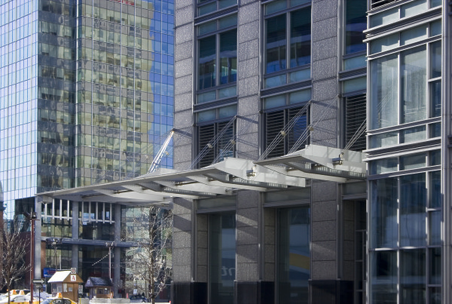 Le 1250 Boulevard René-Lévesque by Pavel Toczynski