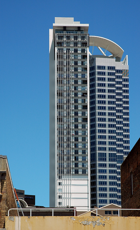 Oaks Residences by Jonathan Smith