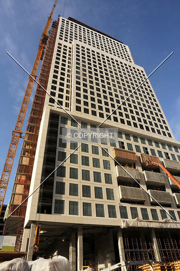 Brickell World Plaza by Jorge Molina