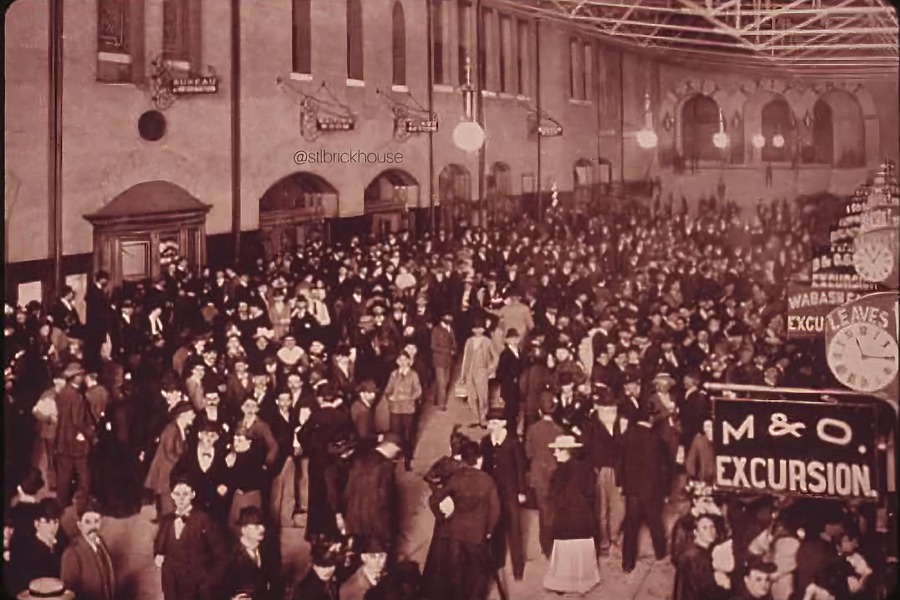 Saint Louis Union Station by Unknown