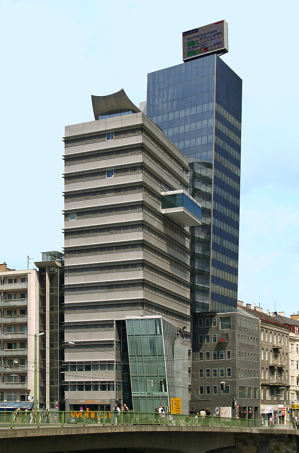 Mediatower by Cesar Serrano