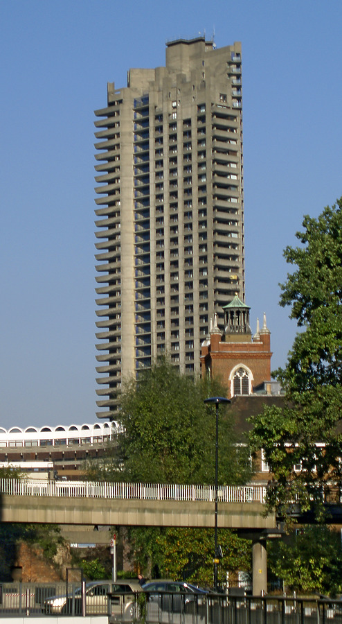 Cromwell Tower by Cesar Serrano