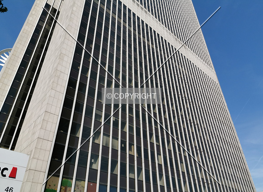 Frankfurter Büro Center by Nephilim
