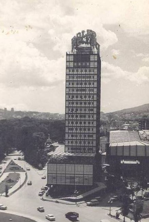 Torre Polar I by Unknown - Vintage Postcard