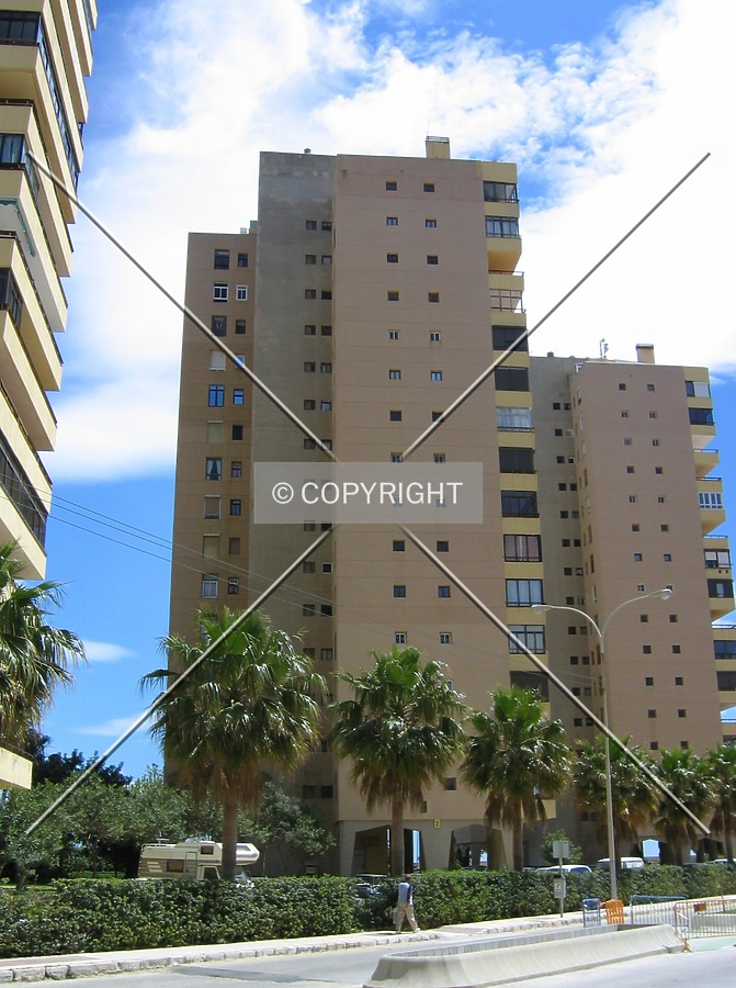 Playamar I - Torre 2 by Victor Carcedo