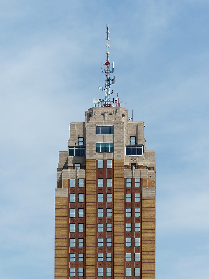 Boji Tower by Nate Lindsey
