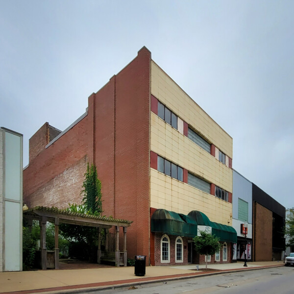 37 North Vermilion Street