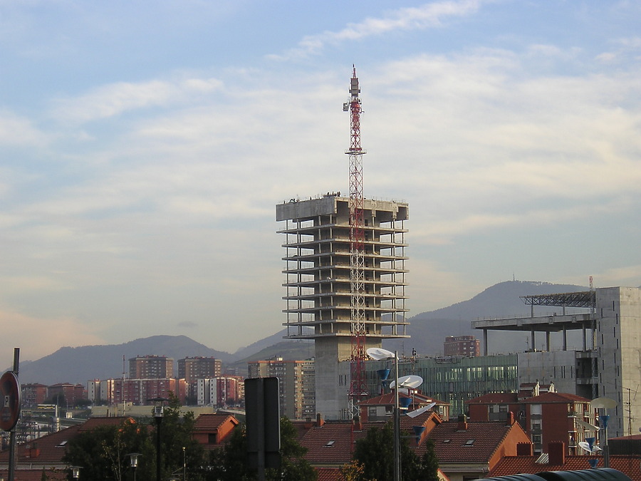 Torre BEC by Mikel Allende