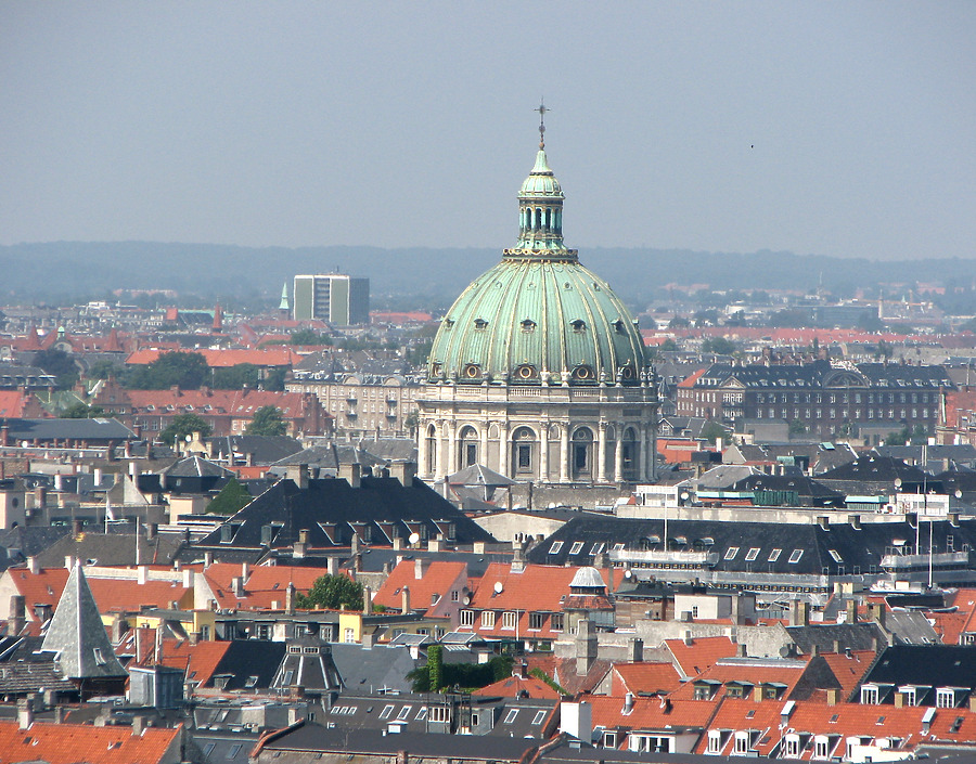 Frederiks Kirke by Kjetil Balog