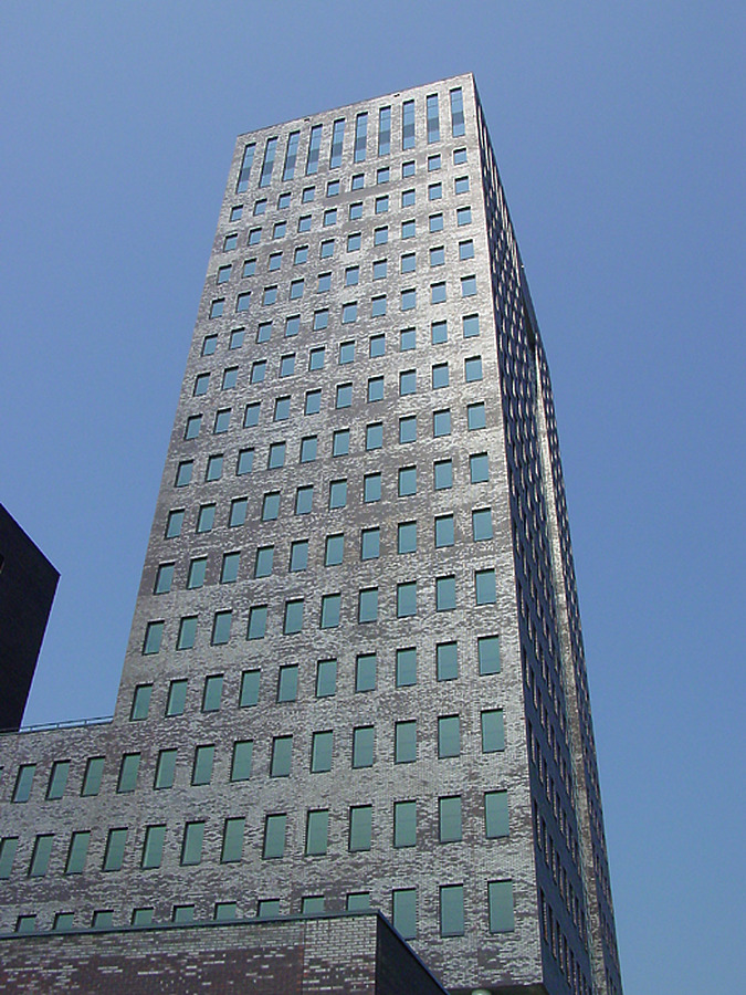 Eurotoren by Michiel van Dijk