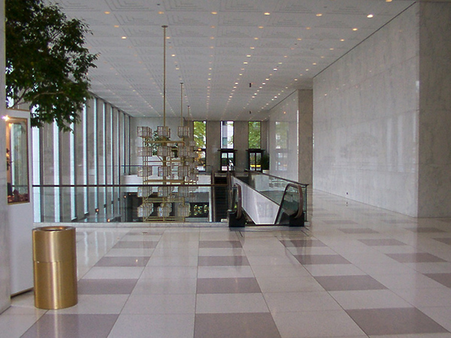 Aon Center by Daniel Kieckhefer