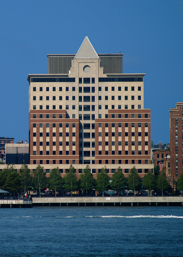 Waterfront Corporate Center 2 by Cesar Serrano