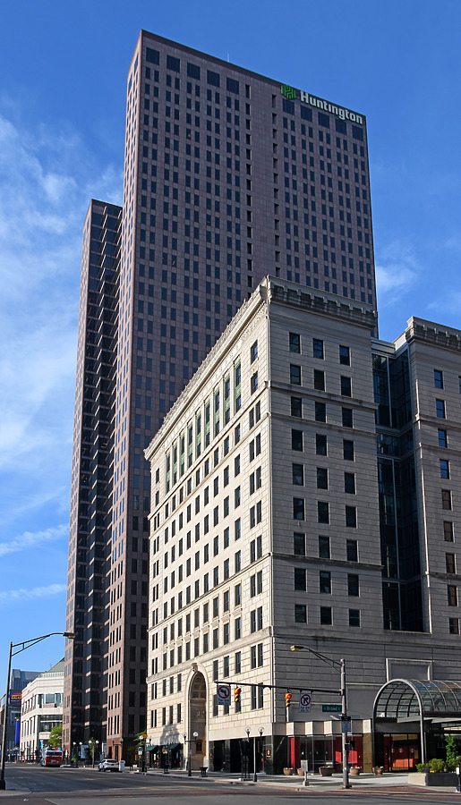 Huntington Center by John W. Cahill