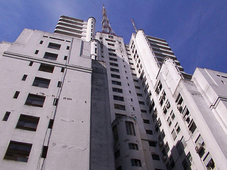 Edificio Ministerio de Obras Públicas de la Nación by Daniel Kieckhefer