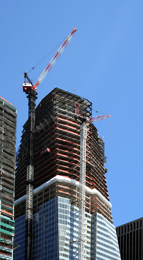 Bank of America Tower by Marshall Gerometta