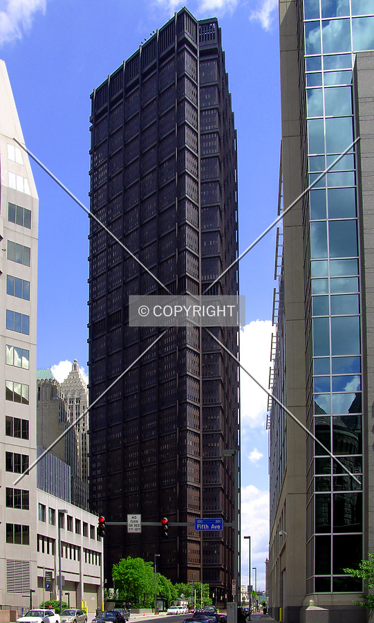 U.S. Steel Tower by Chris Patriarca