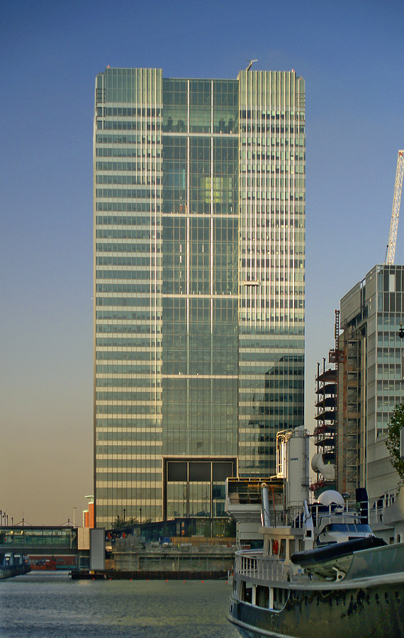 One Churchill Place by Cesar Serrano
