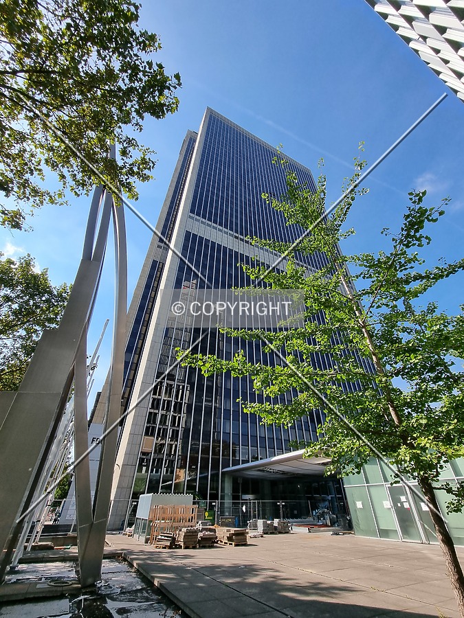 Frankfurter Büro Center by Nephilim