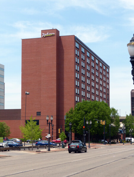 Radisson Hotel Lansing