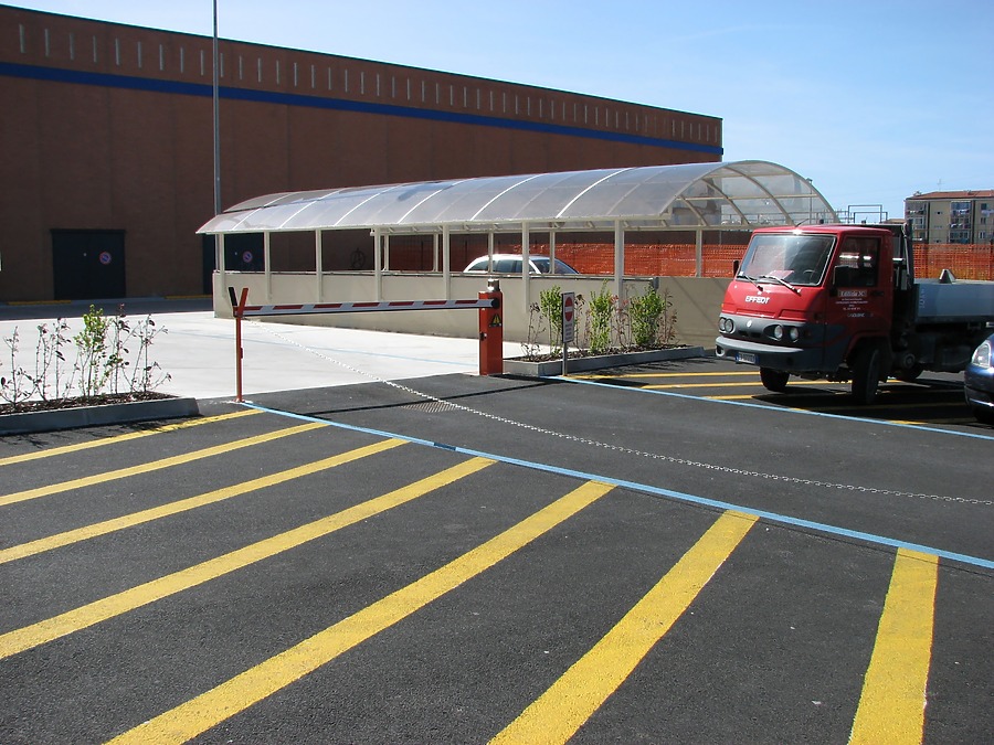 Centro Direzionale Torre 1 by Edoardo Marchetti