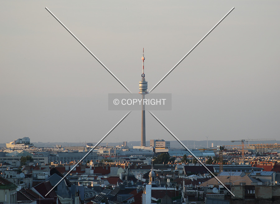 Donauturm by Florian Barbier