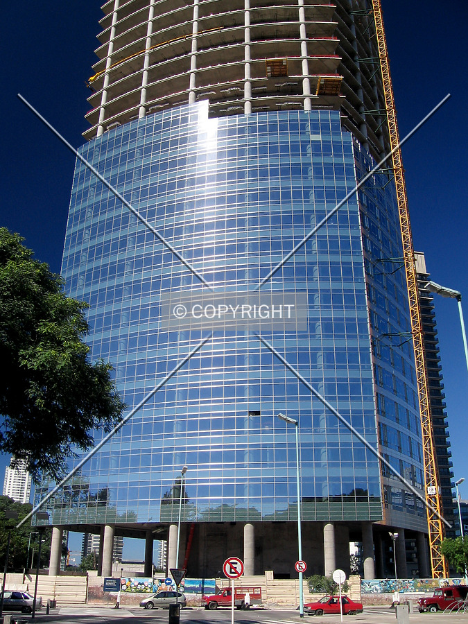 Torre Repsol YPF by Maximiliano Buono