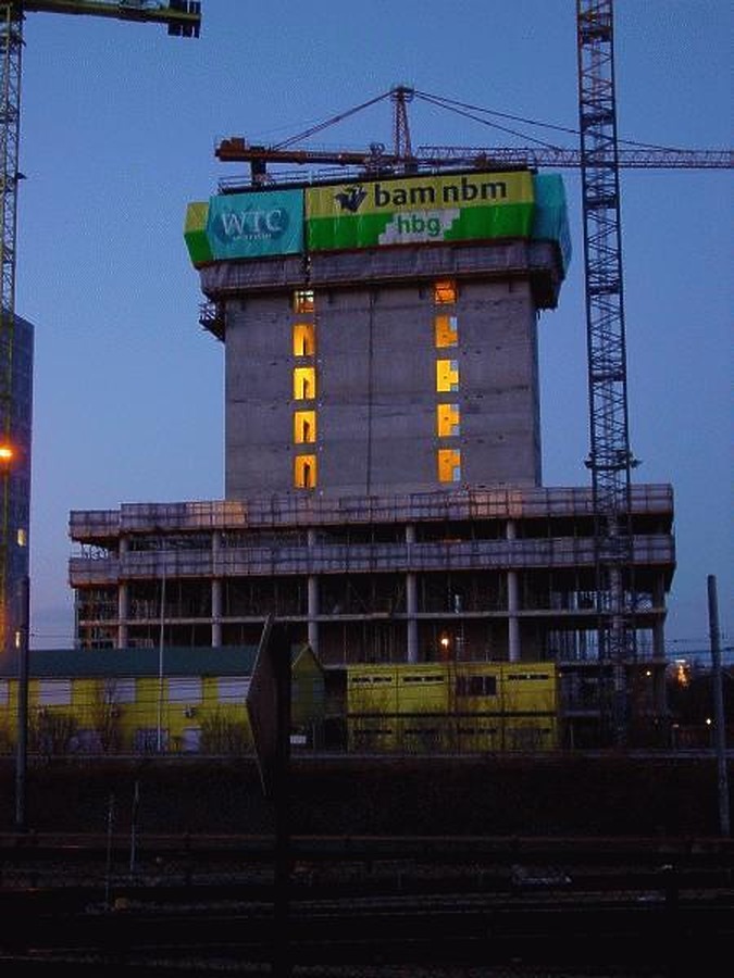 WTC H Toren by Michiel van Dijk