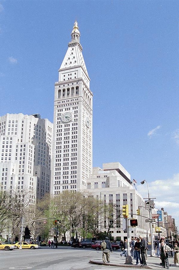 Metropolitan Life Tower by Scott Murphy