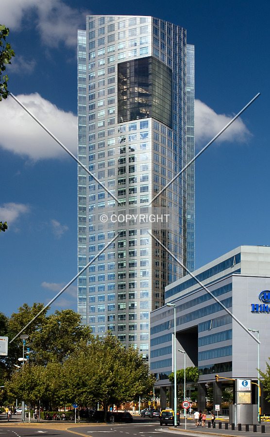 Torre Repsol YPF by Maximiliano Buono
