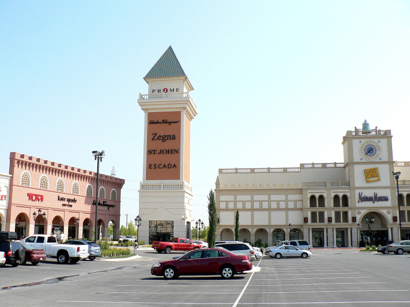 Prime Outlet Mall Campanile