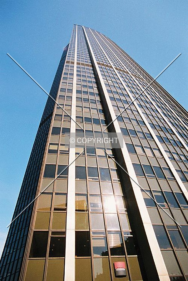 Tour Montparnasse by Nephilim