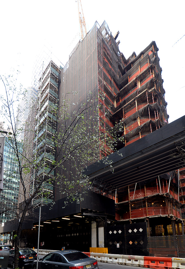 425 Park Avenue by John W. Cahill