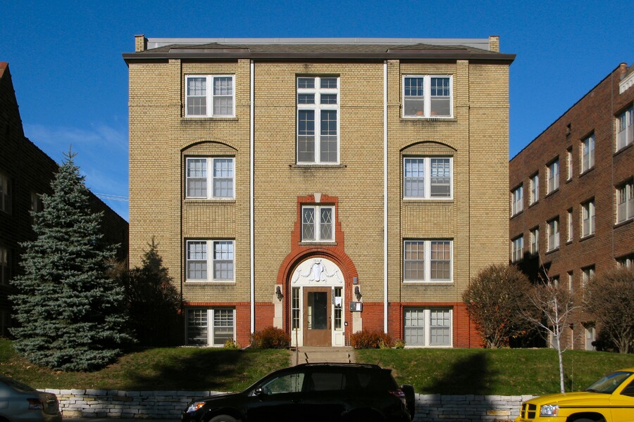 1305 Grand Avenue