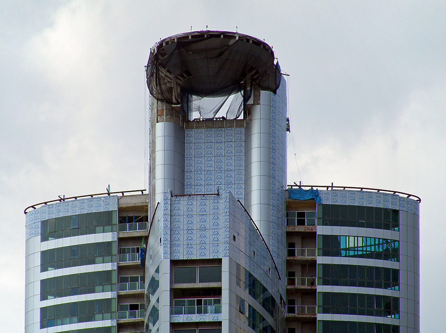 Millennium Residence 1 by Horst Kiechle